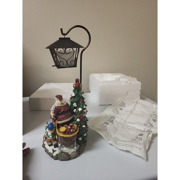 HOSTPICK colorful festive Christmas Scene with Real Candle Street Lamp In EUC - Picture 5 of 14